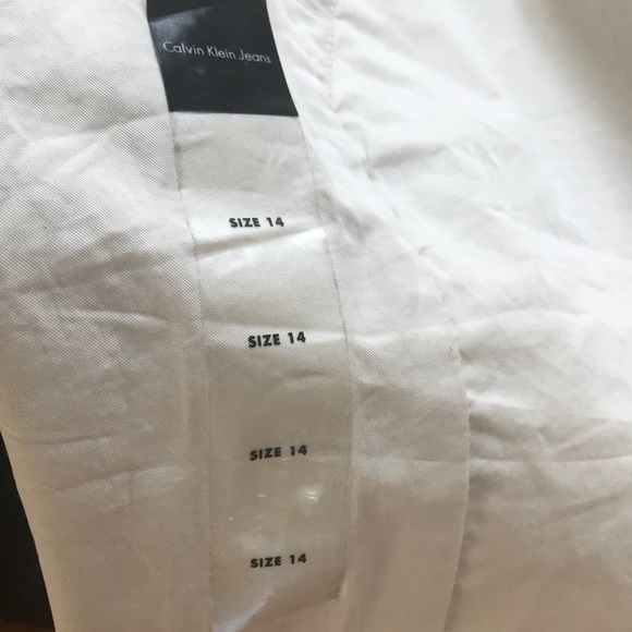 Calvin Klein shorts - Picture 8 of 8